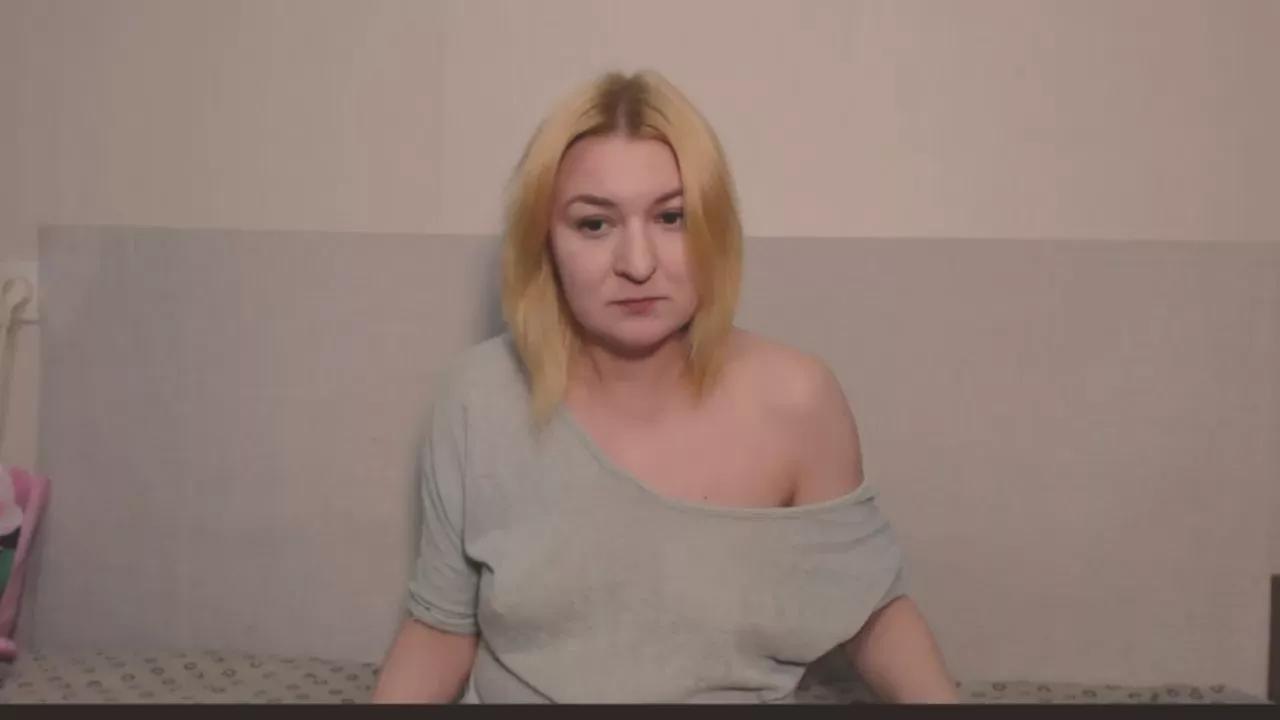 bonnie_kisssexy on Cam4 