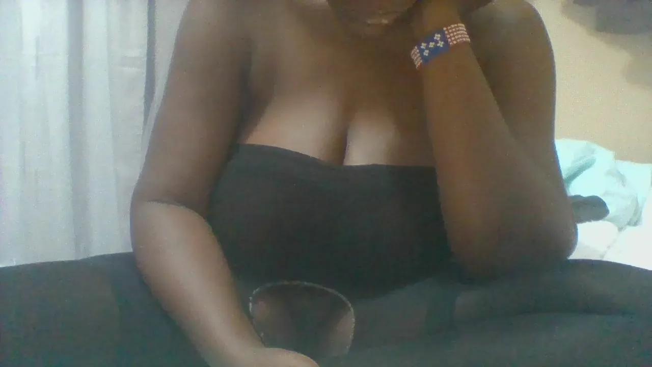 Booby_queen1 —  #pussy #blowjob #cum #pee #bigass