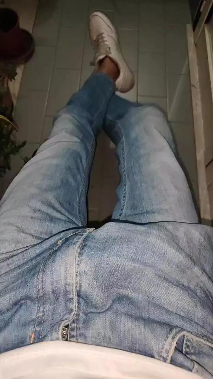 Boyofdreams90 on Cam4 