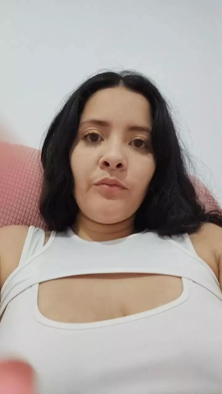 Brandypink on Cam4 