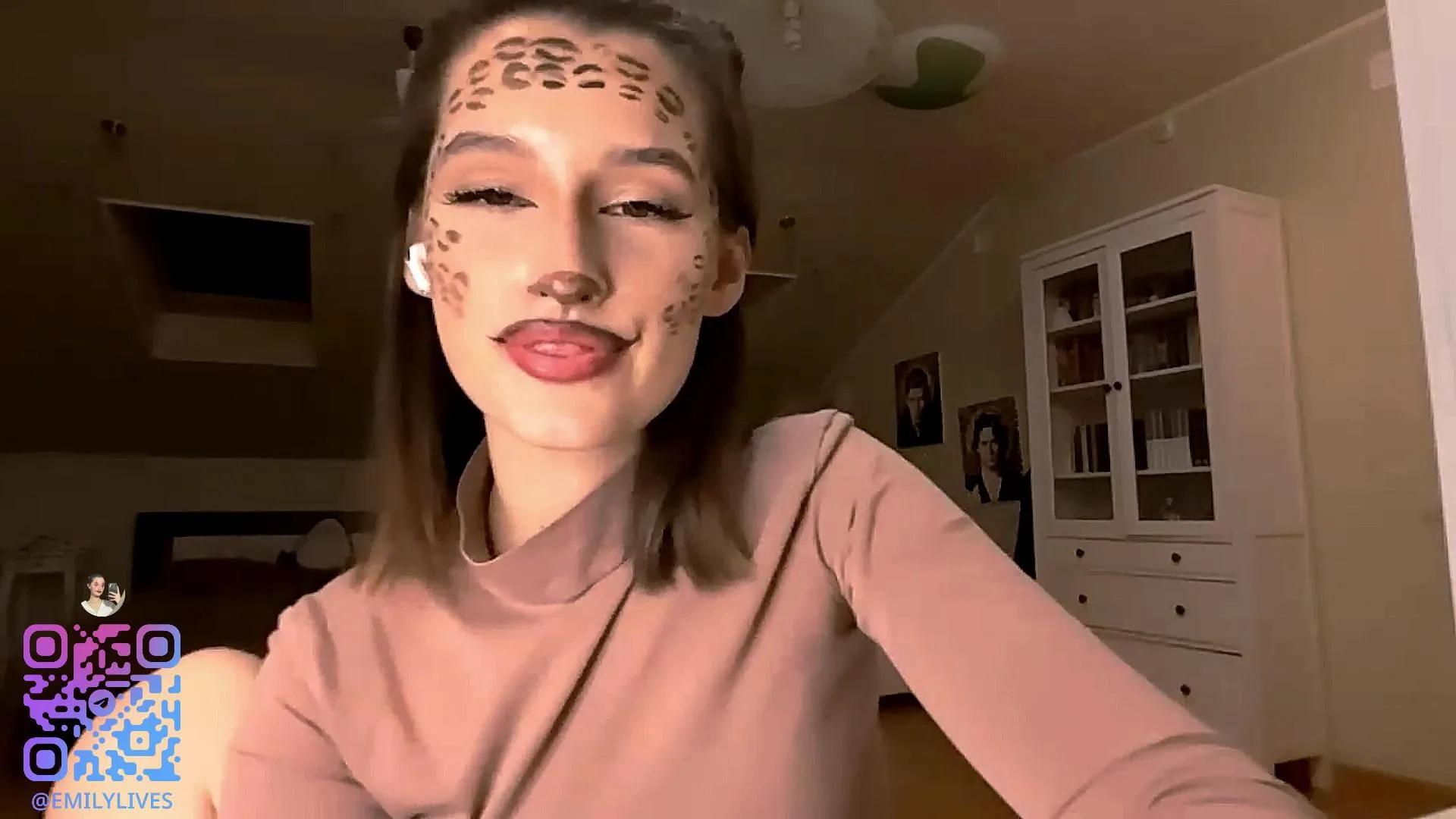 BrittEndris —  #cute #spanking #feet #striptease #bigass #C2C #schoolgirl