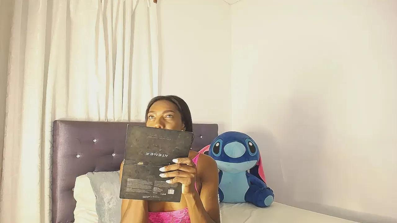 BryanaSmith21 —  #cute #ass #masturbation #striptease #squirt #amateur #pussy