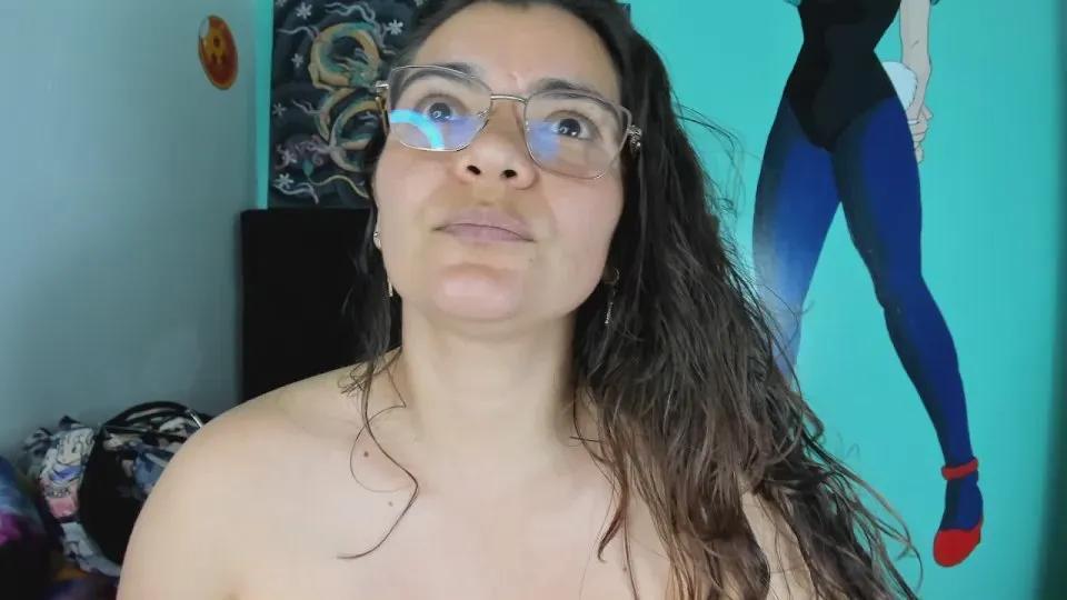 Offline bulma_hot_ on Cam4