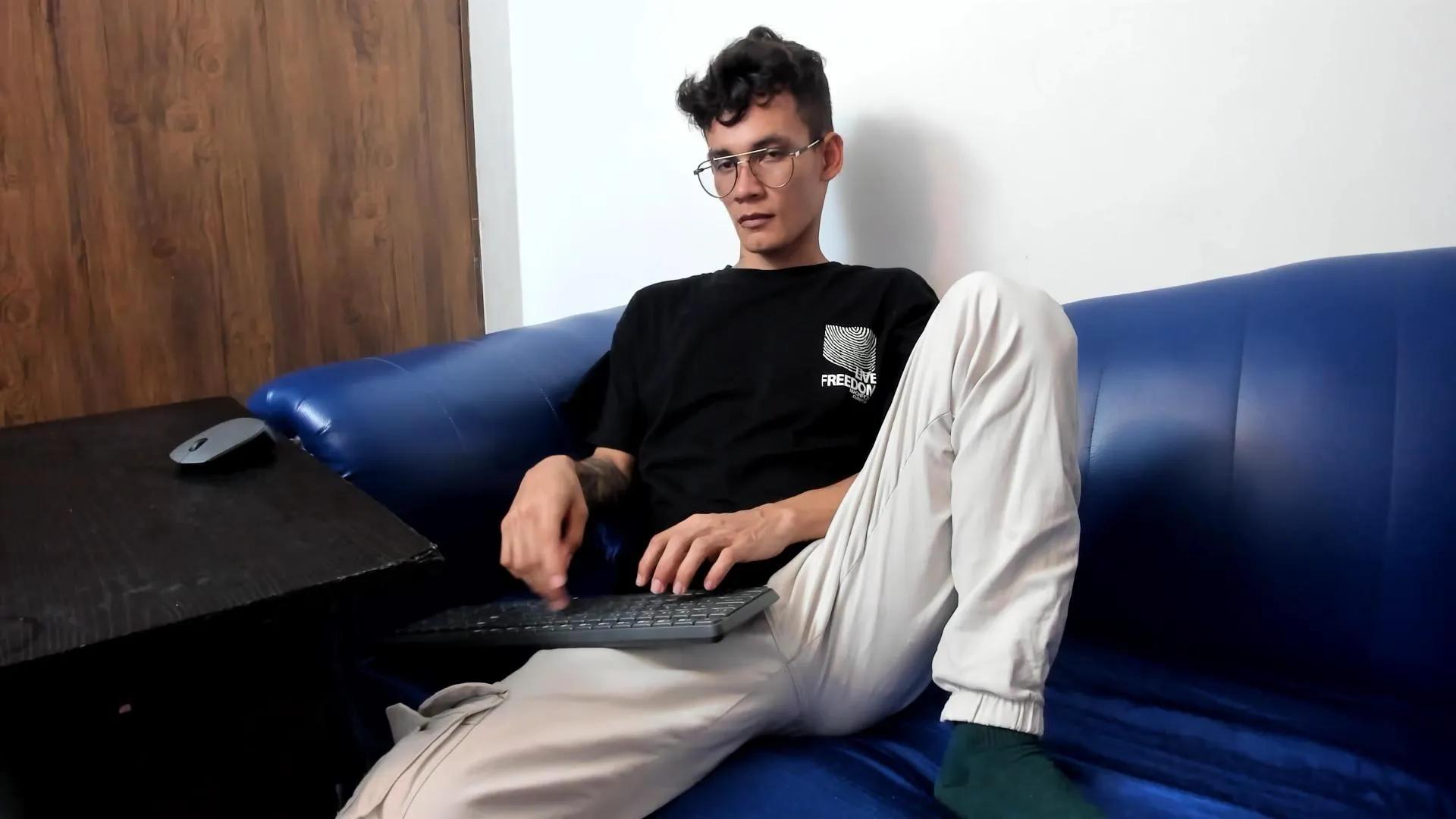 BunnyHorny_69 —  #schoolgirl #milk #masturbation #C2C #striptease #feet #spanking