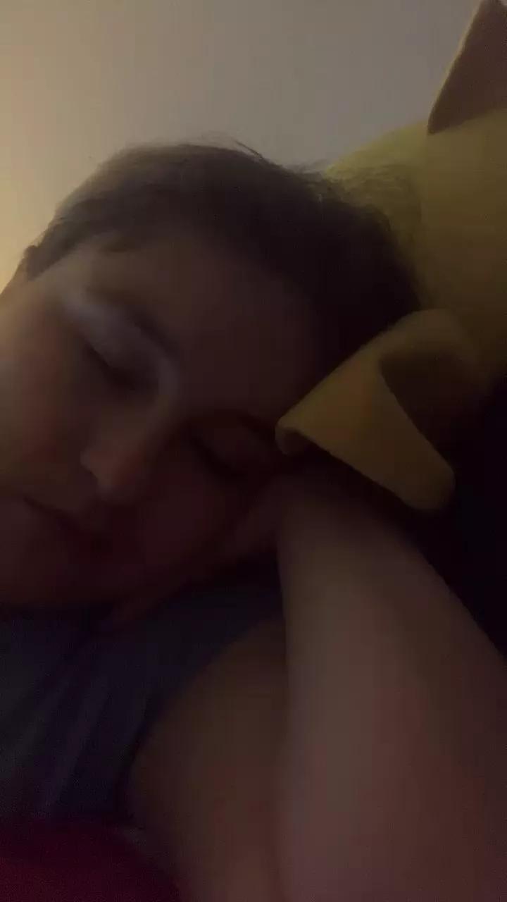 Buzz_Bunni_Bit on Cam4 