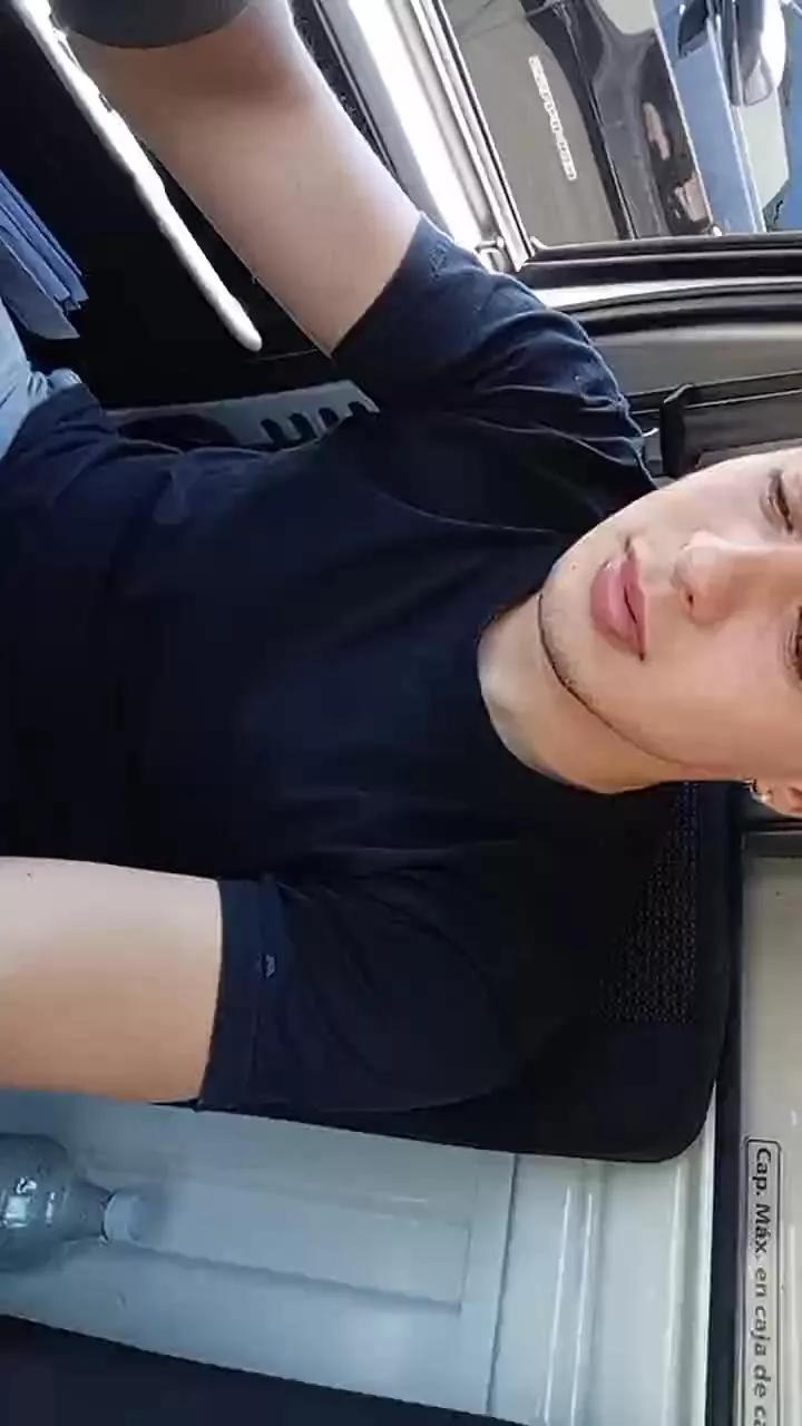 Offline cacharritosexy on Cam4