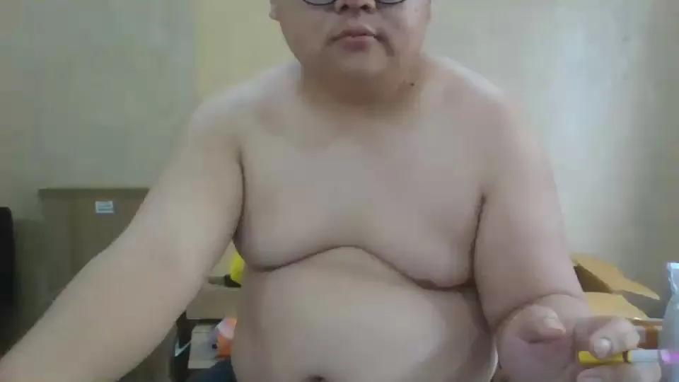 Offline caicaipig_sexy on Cam4