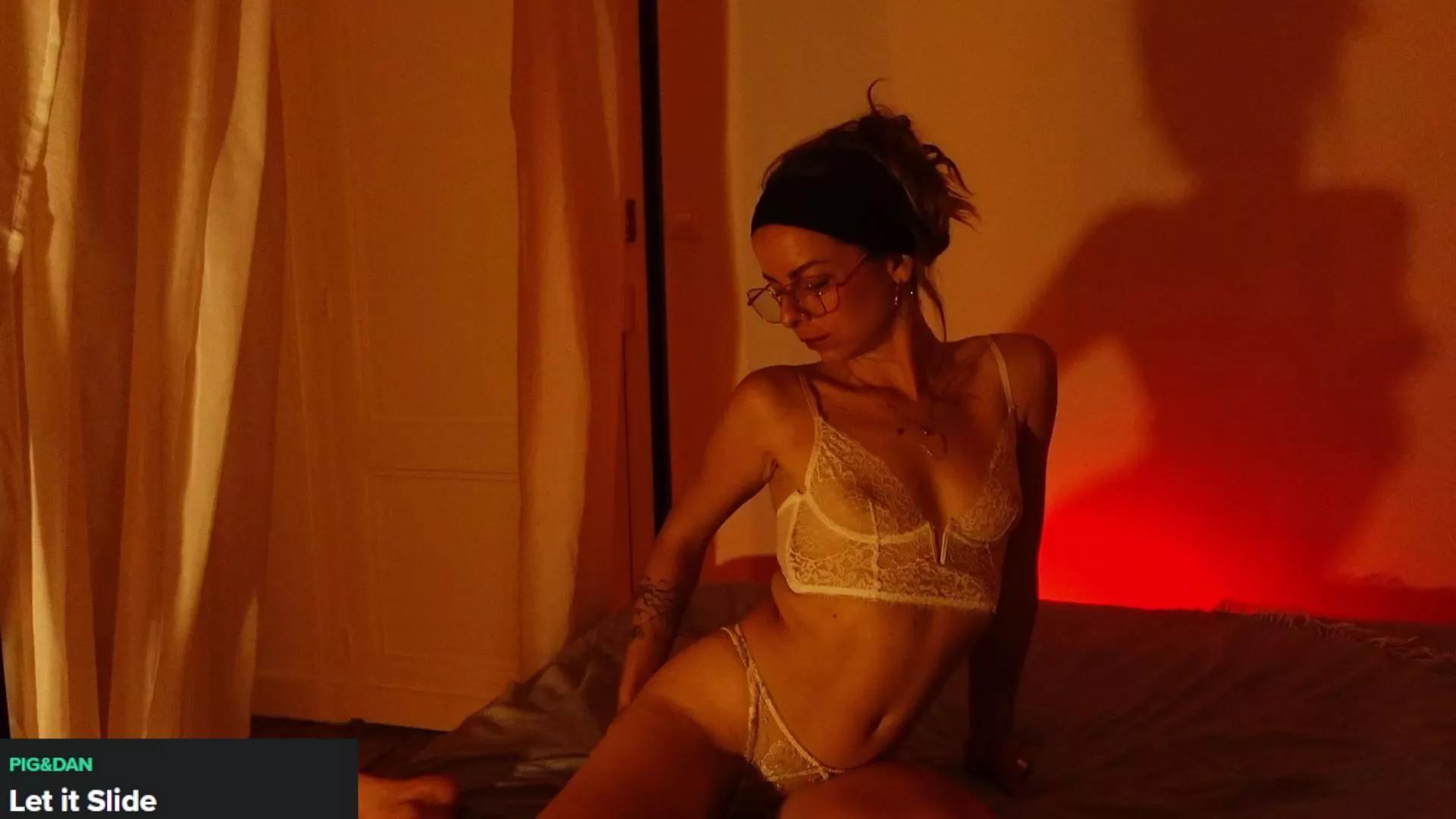 Calliope_ on Cam4 