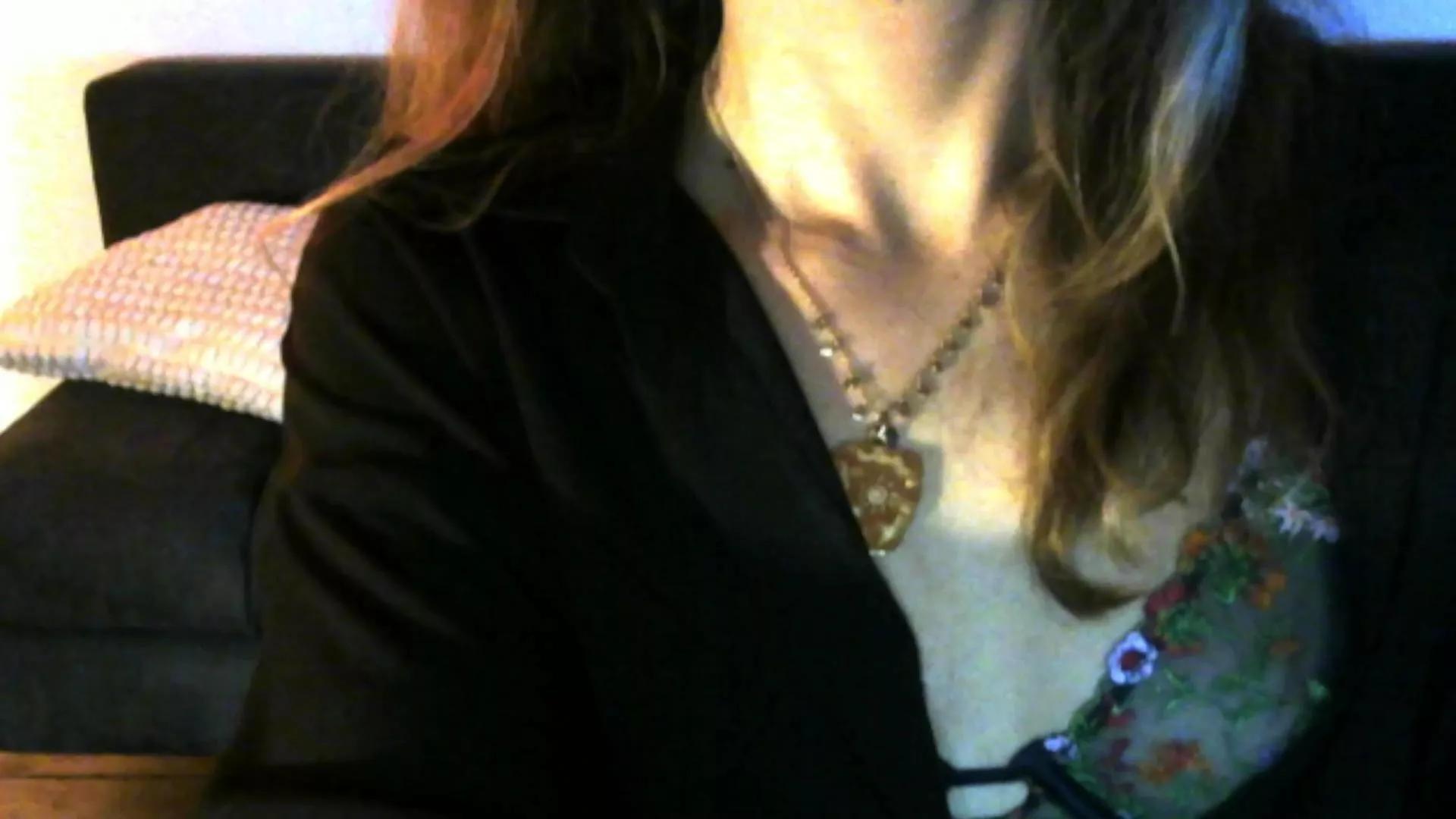 Calliope_ on Cam4 
