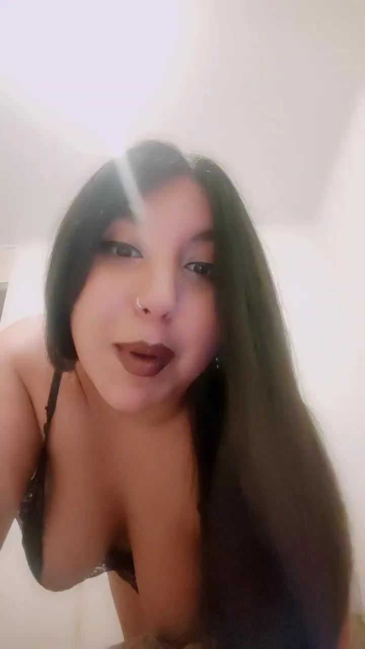 Cami_l0v — #amateur #anal #ass #pussy #squirt #bigass #masturbation