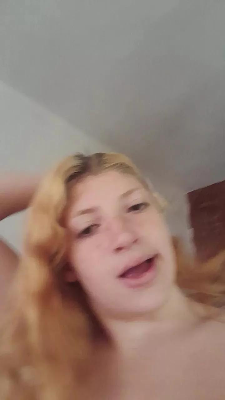 camila4993 on Cam4 