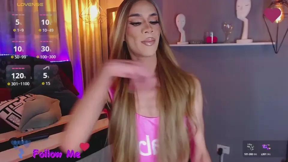 Avatar of camila_hoottie