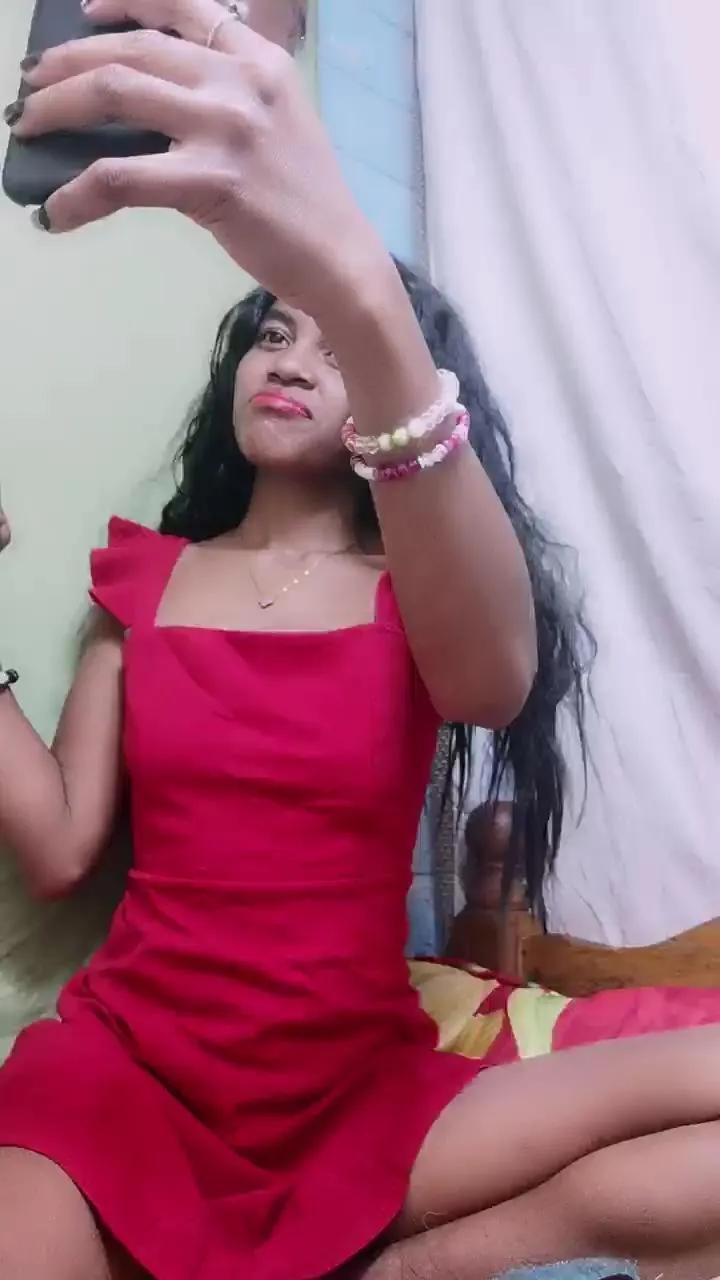 Camillah02 — Freechat on Cam4