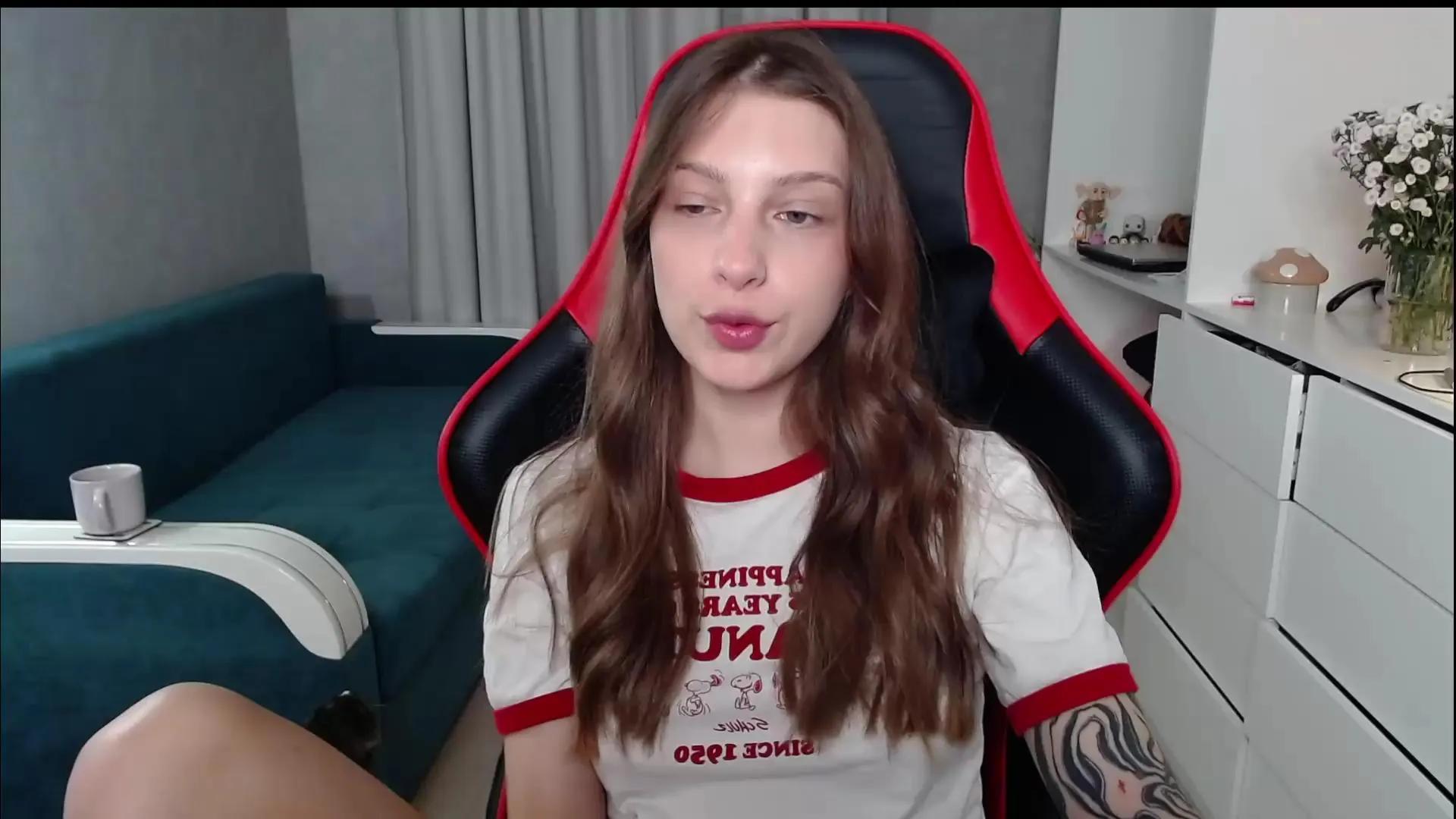 Offline CandyLala on Cam4