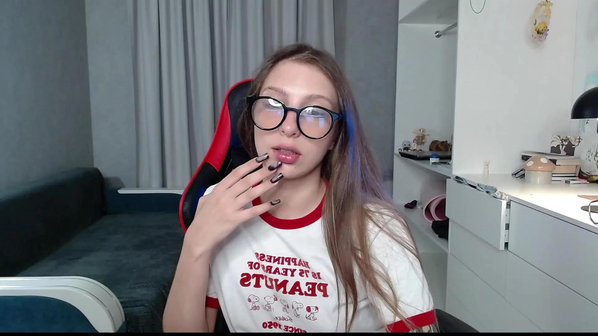 Offline CandyLala on Cam4