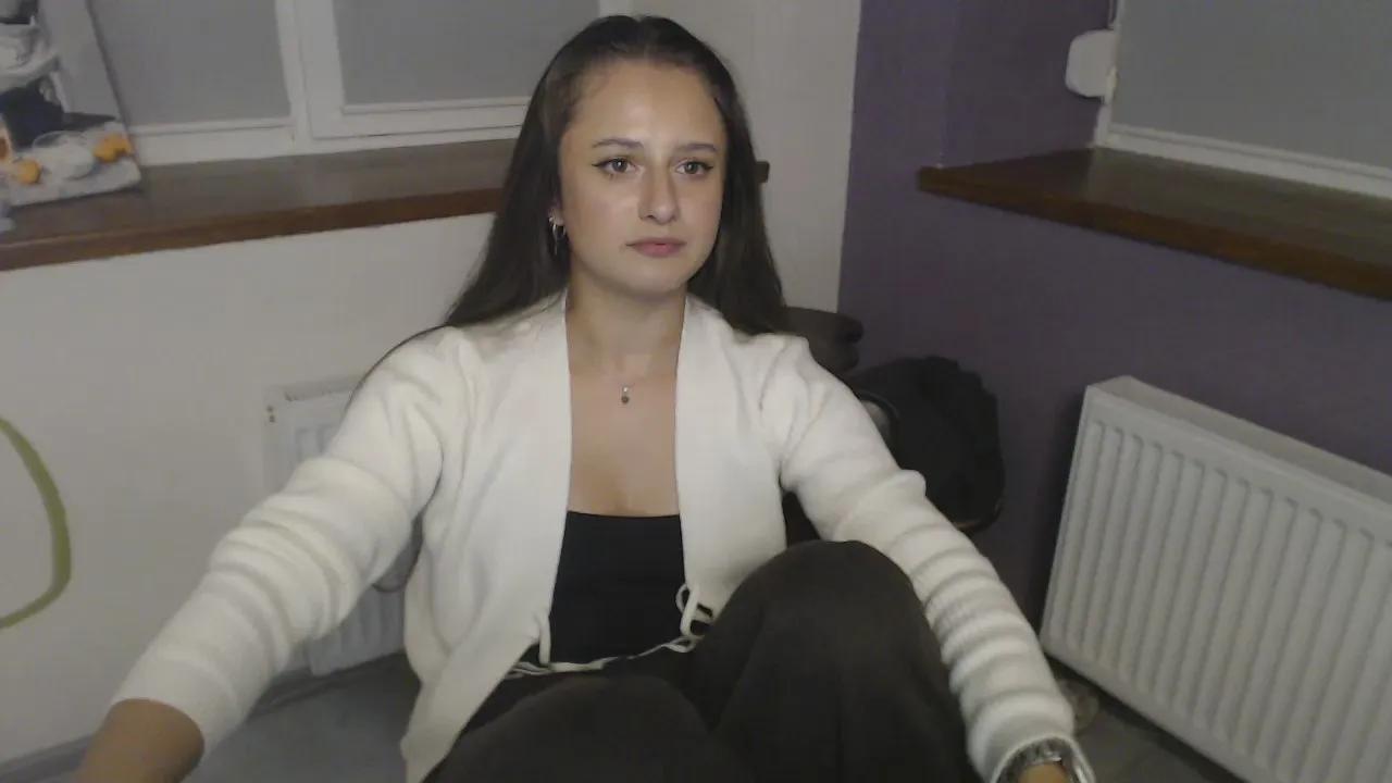 Caramel_bunny on Cam4 