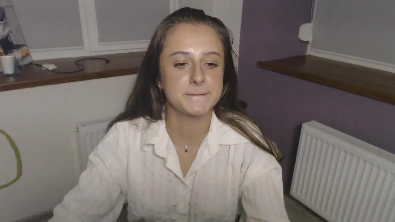 Caramel_bunny on Cam4 