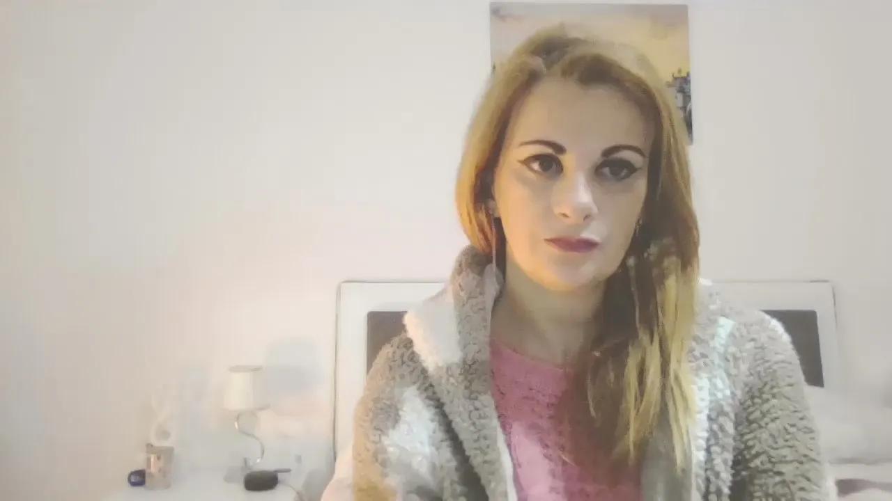 Cassandra1989 on Cam4 