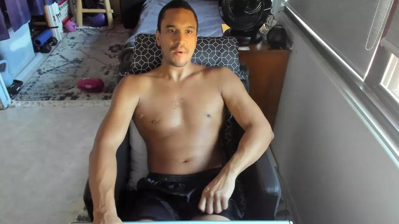 CassiusJohnson on Cam4 