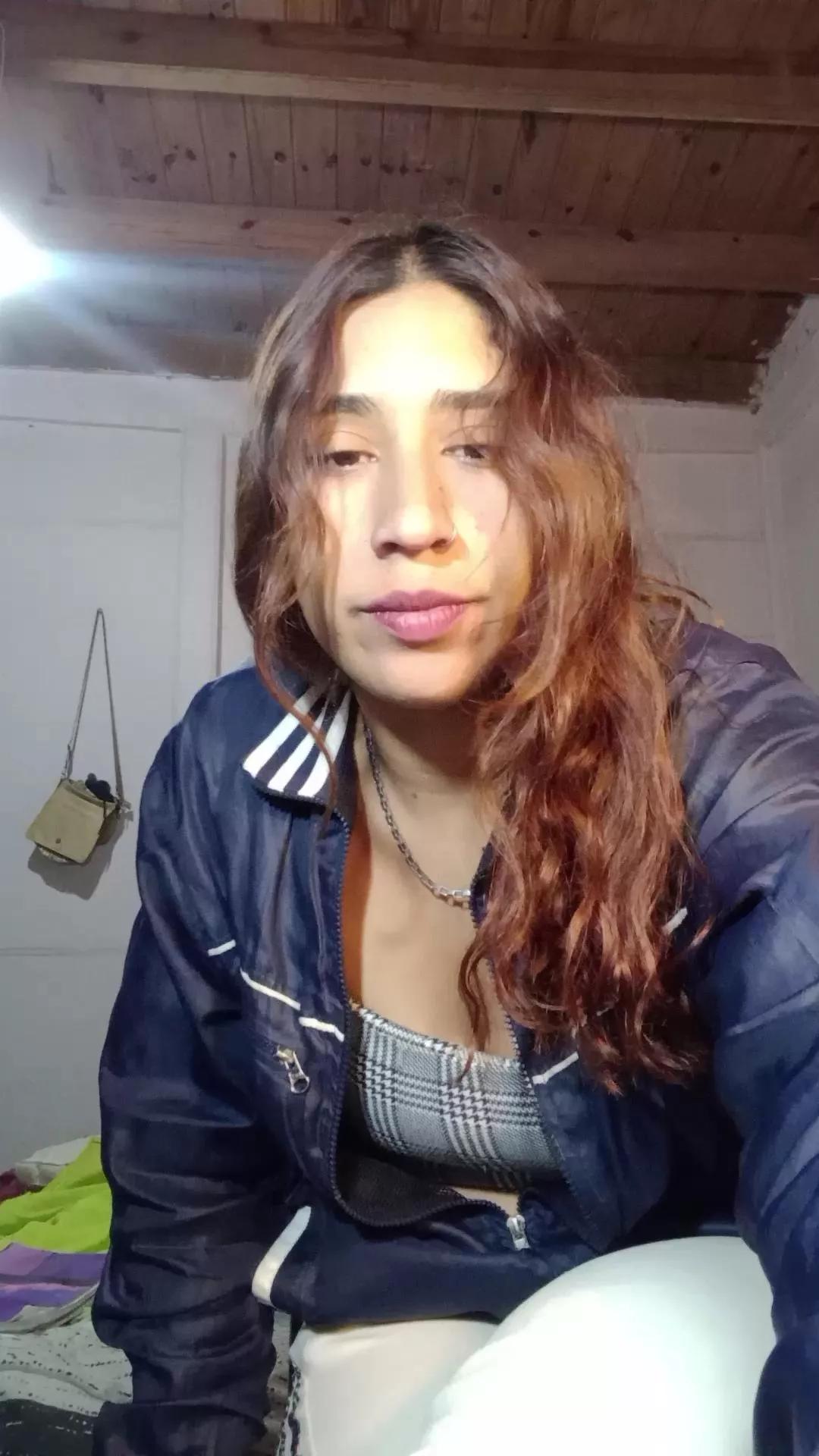 Offline Cata_Brown on Cam4