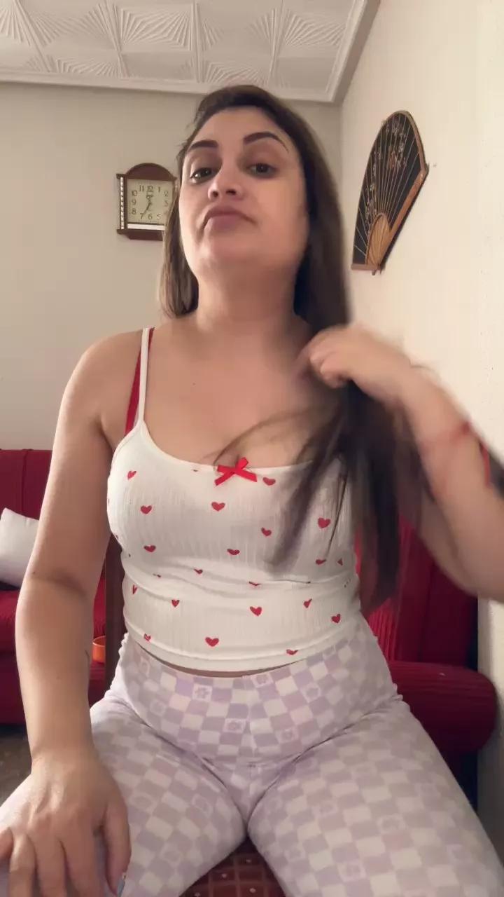 Cataleya97 on Cam4 