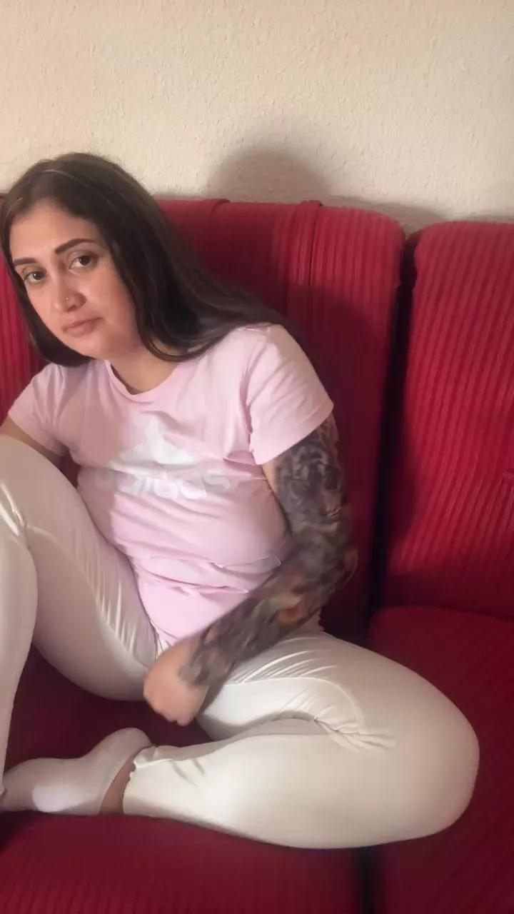 Cataleya97 on Cam4 