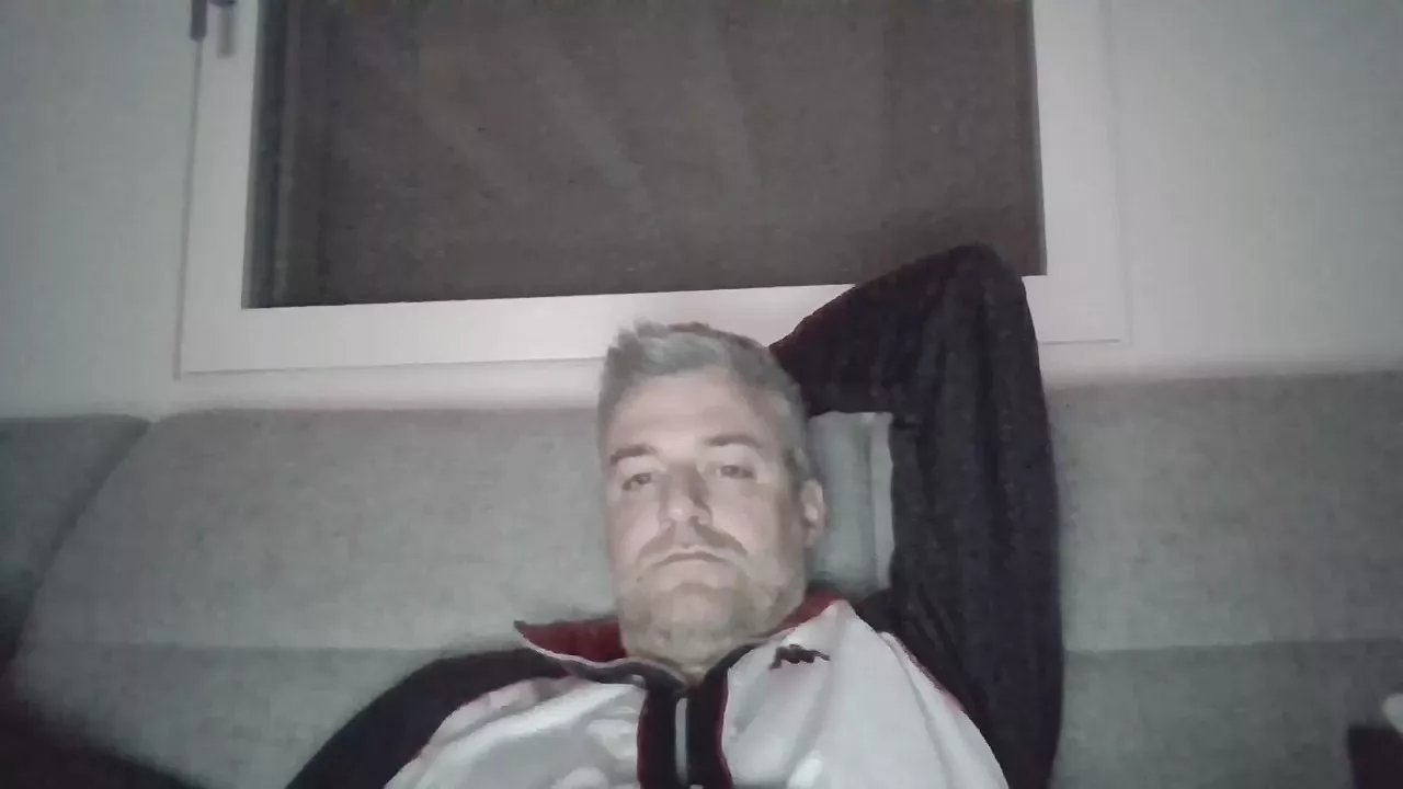 cavaliere1987 on Cam4 