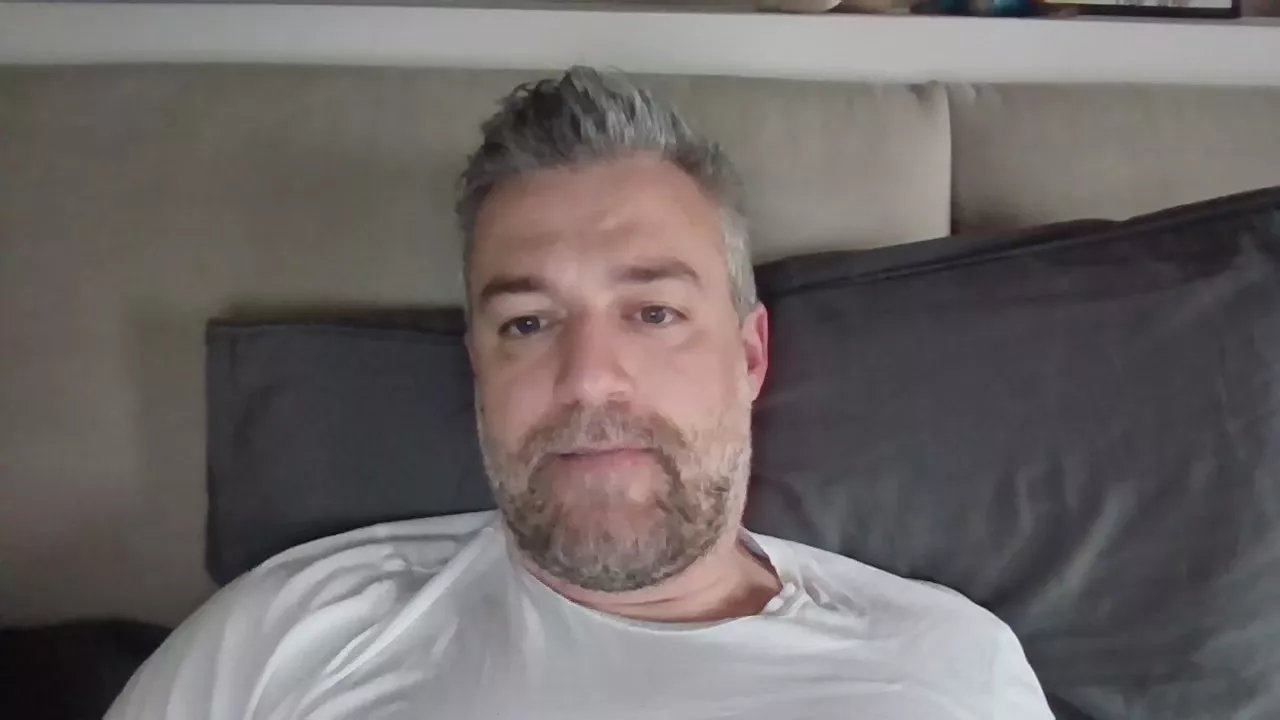 cavaliere1987 on Cam4 