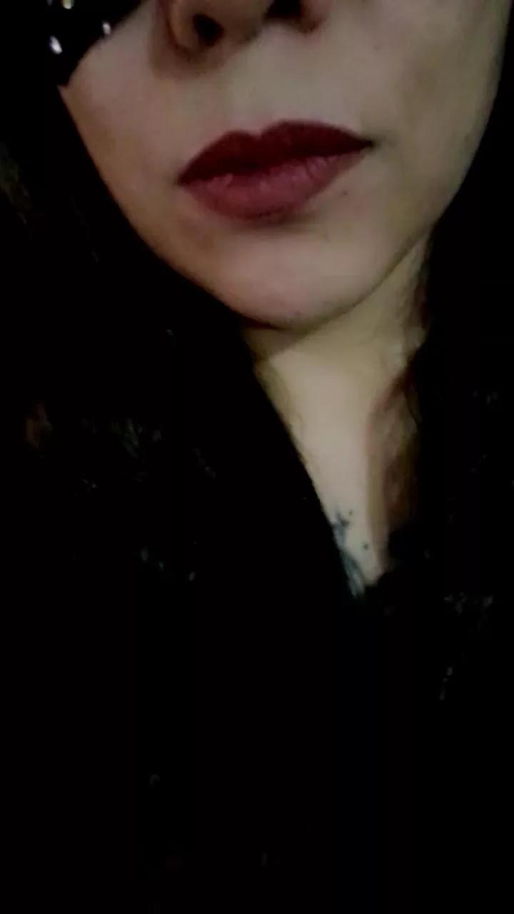 Charlott31 on Cam4 