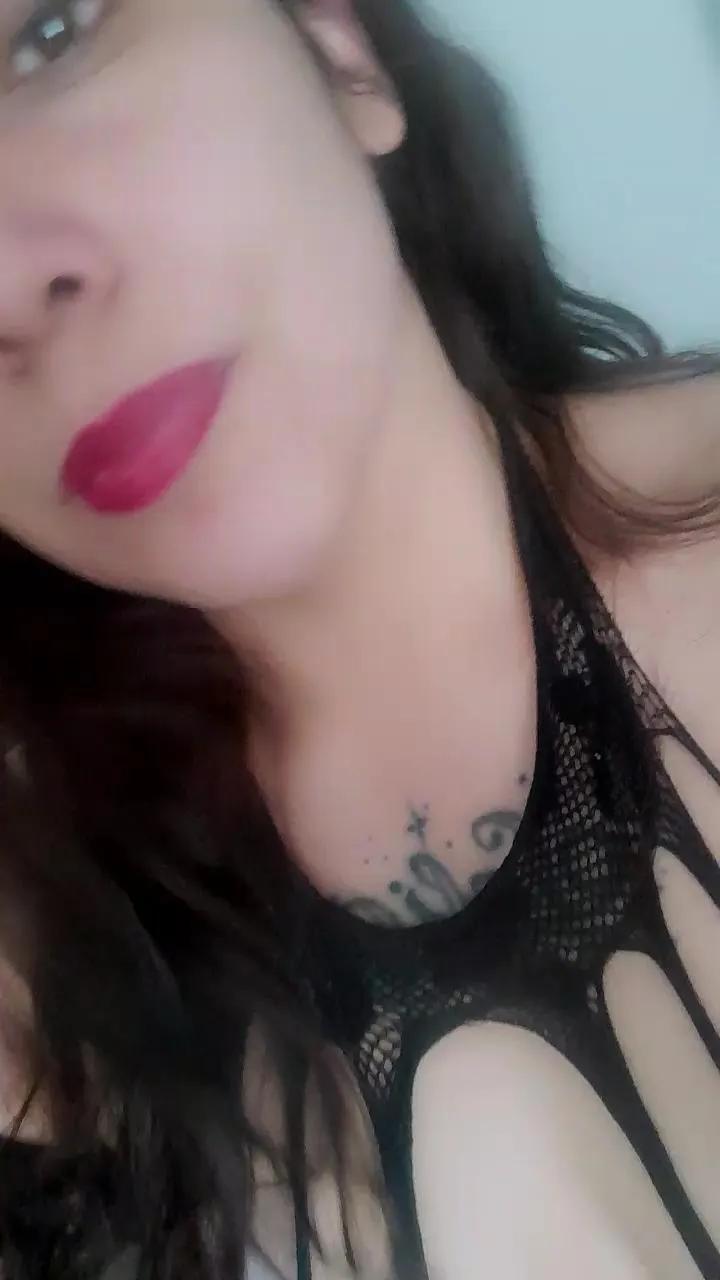 Offline Charlott31 on Cam4