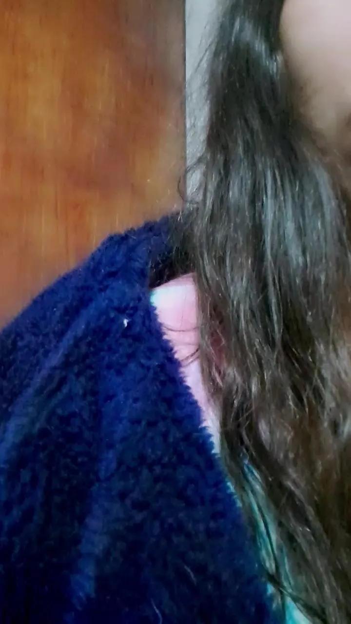 Offline Charlott31 on Cam4