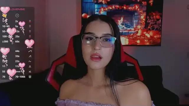 Offline Charlotte_greys on Cam4