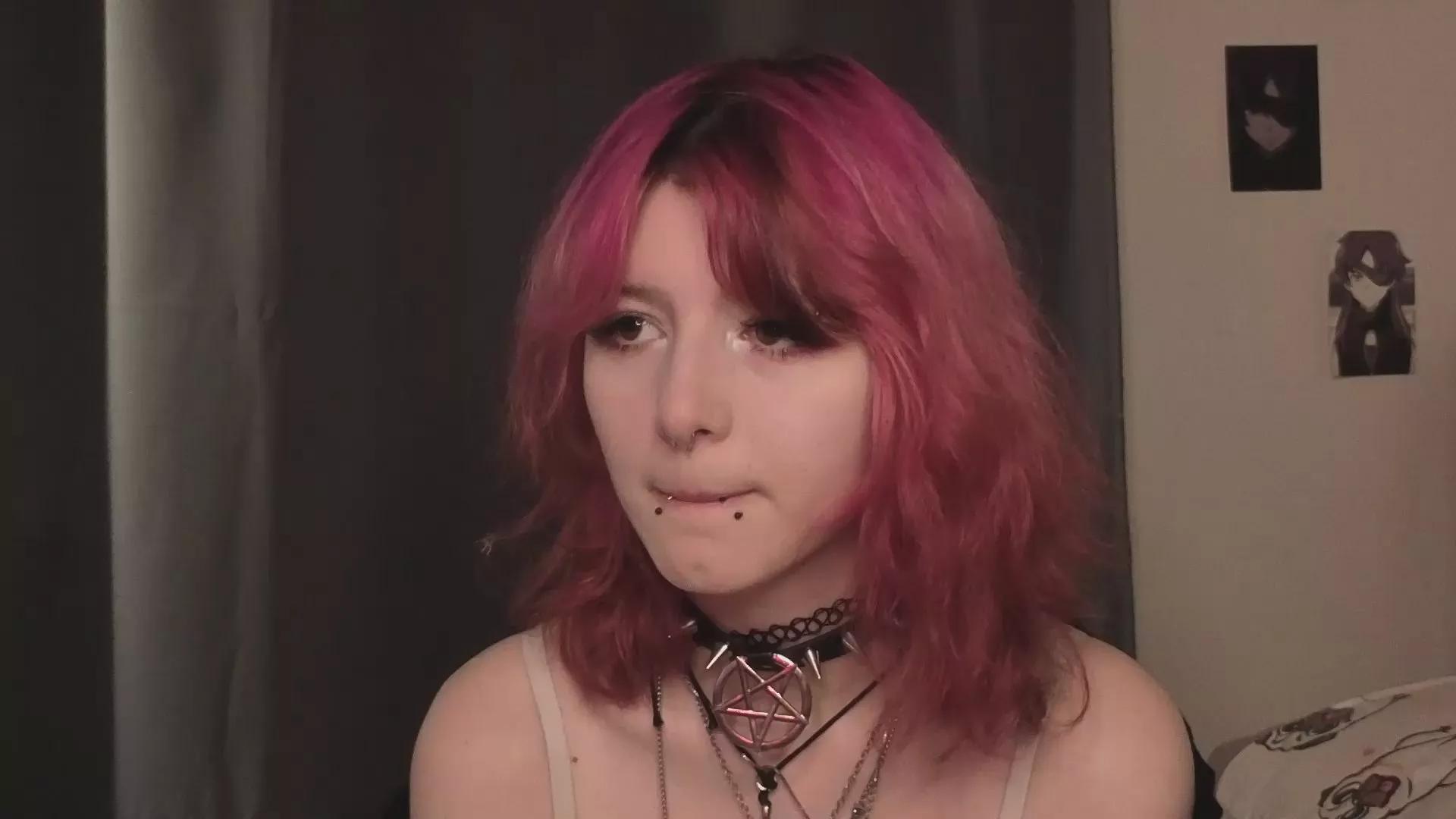 Offline ChelseaBledsoe on Cam4