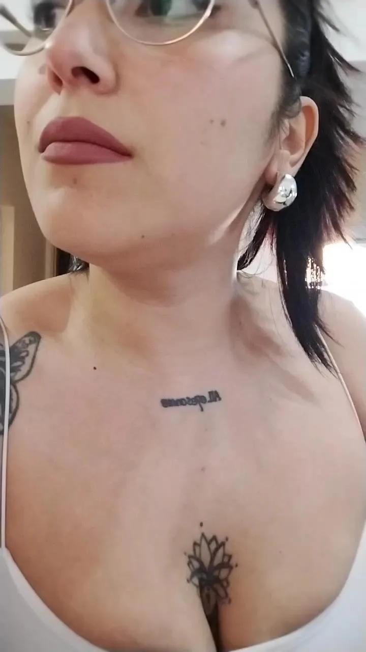 Chinitaa28 — Freechat on Cam4