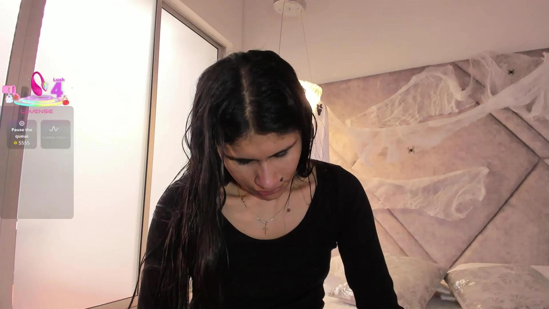 Offline Cleopattra_ on Cam4