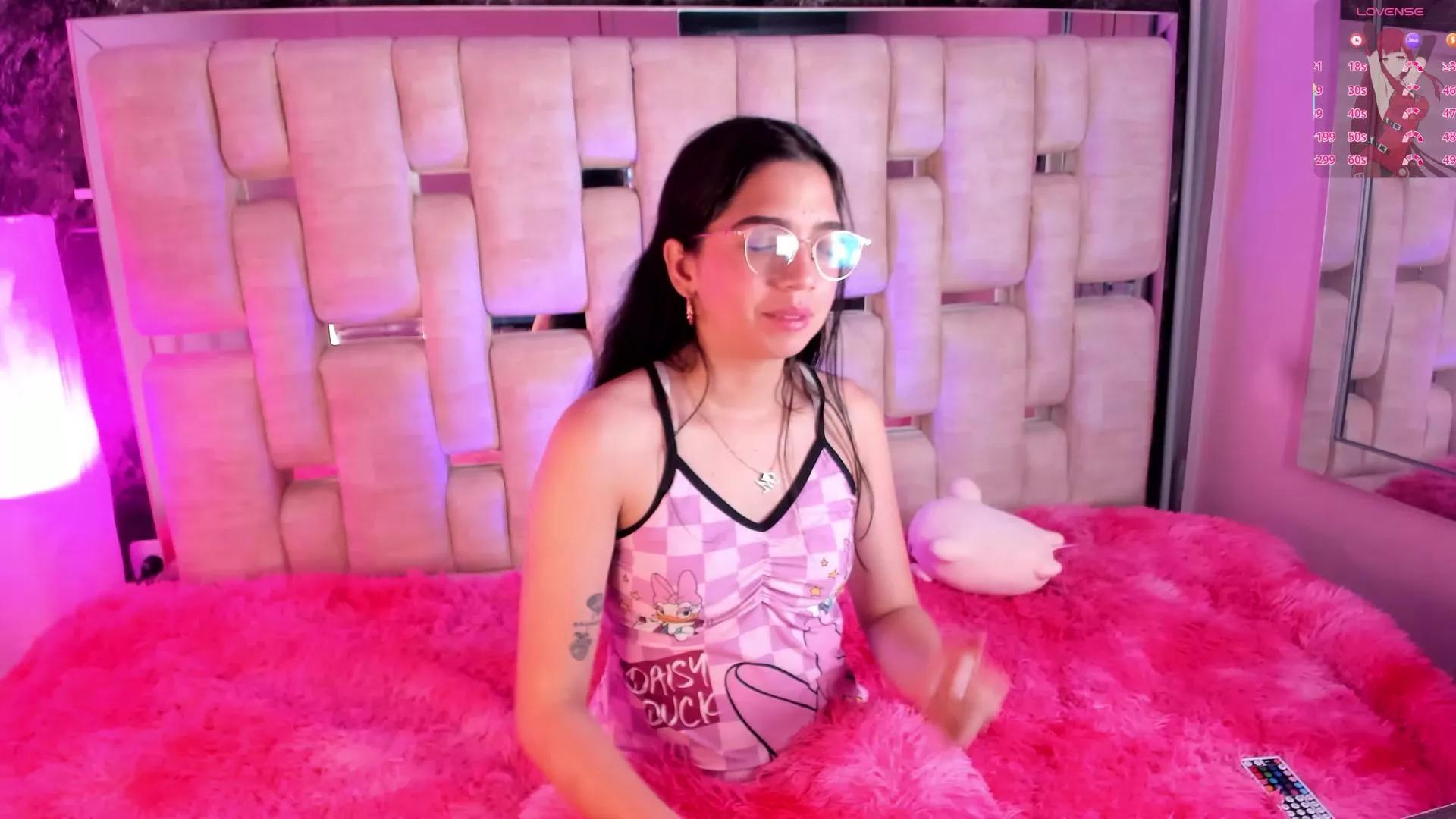 Clovy on Cam4 