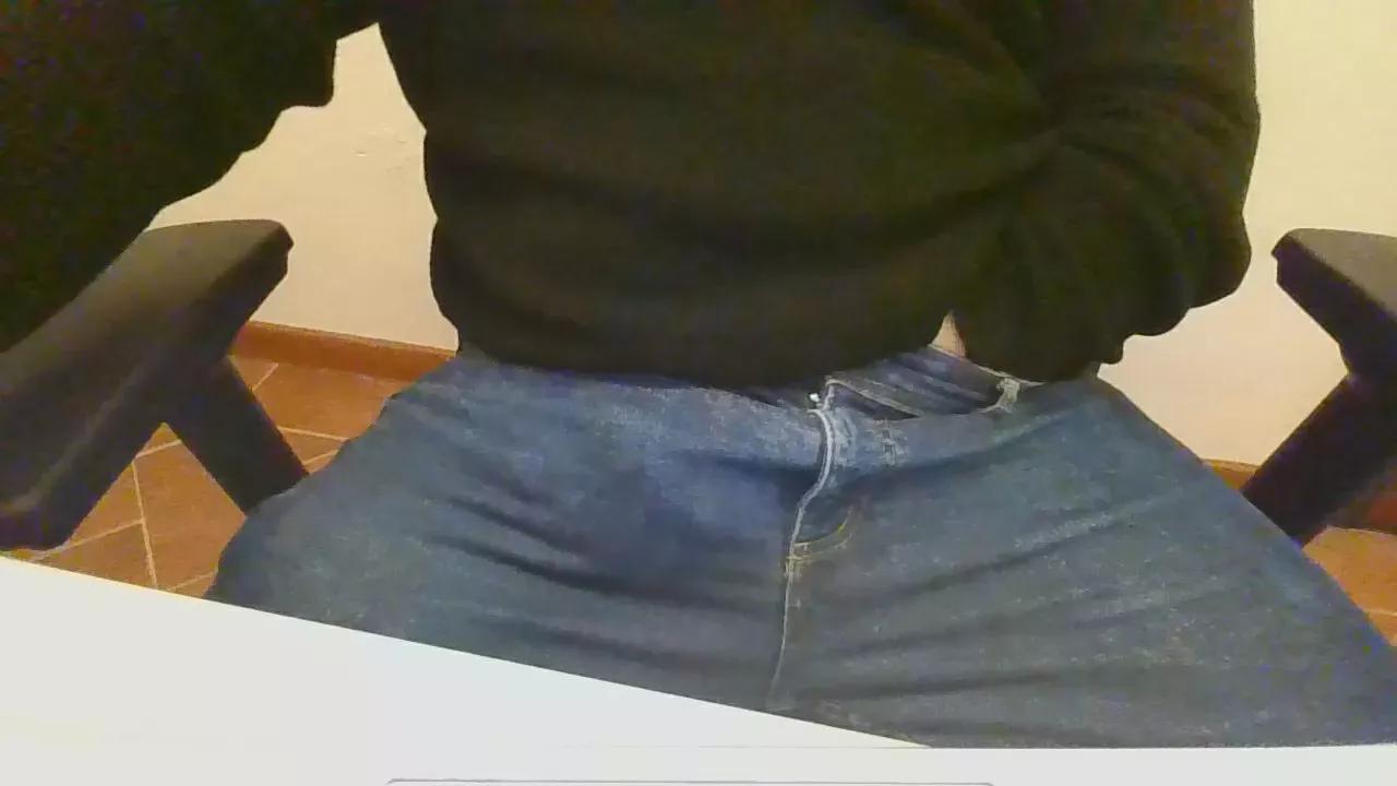 cockandbelly on Cam4 