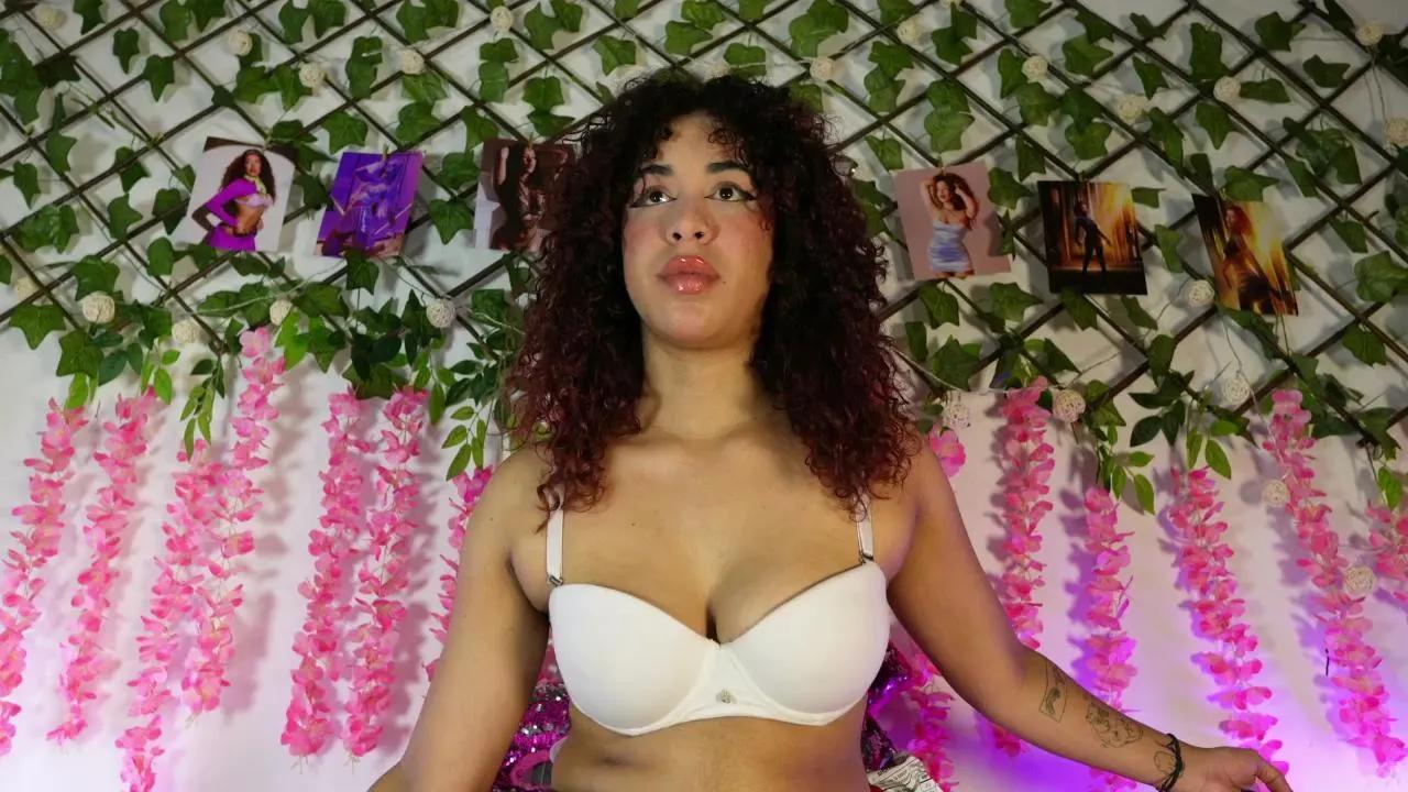 Offline Collins_Daph on Cam4