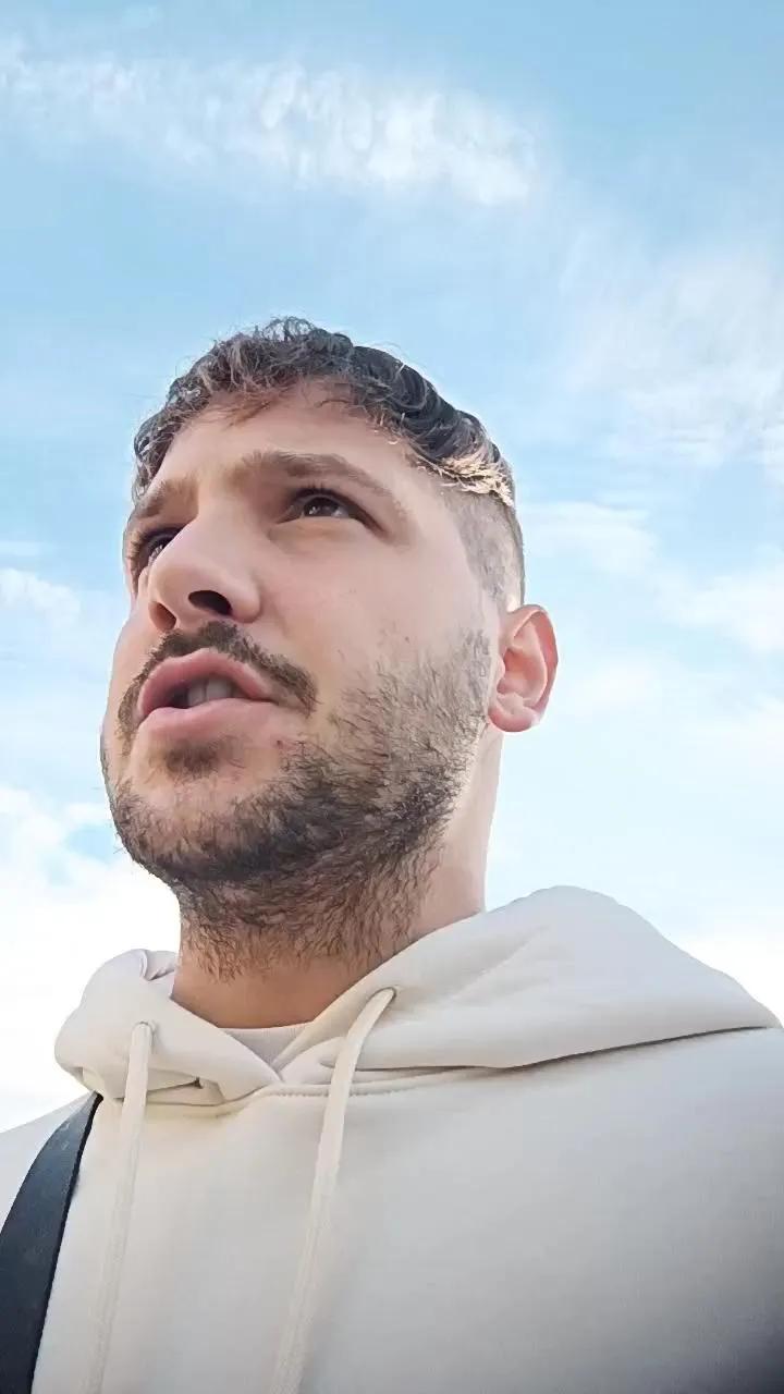 Offline compa_sexy on Cam4