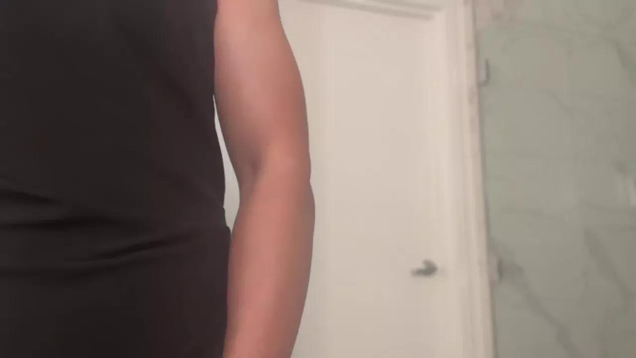Connorw088 on Cam4 