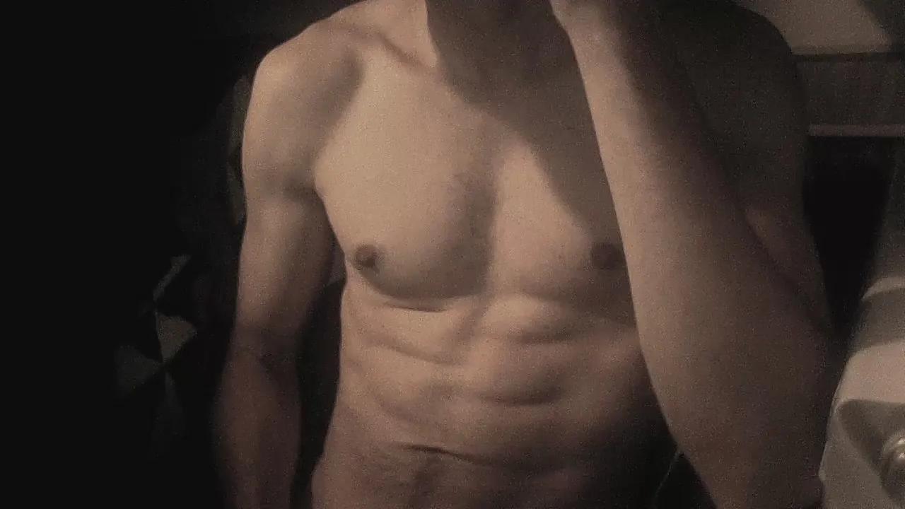 Coolmementox on Cam4 