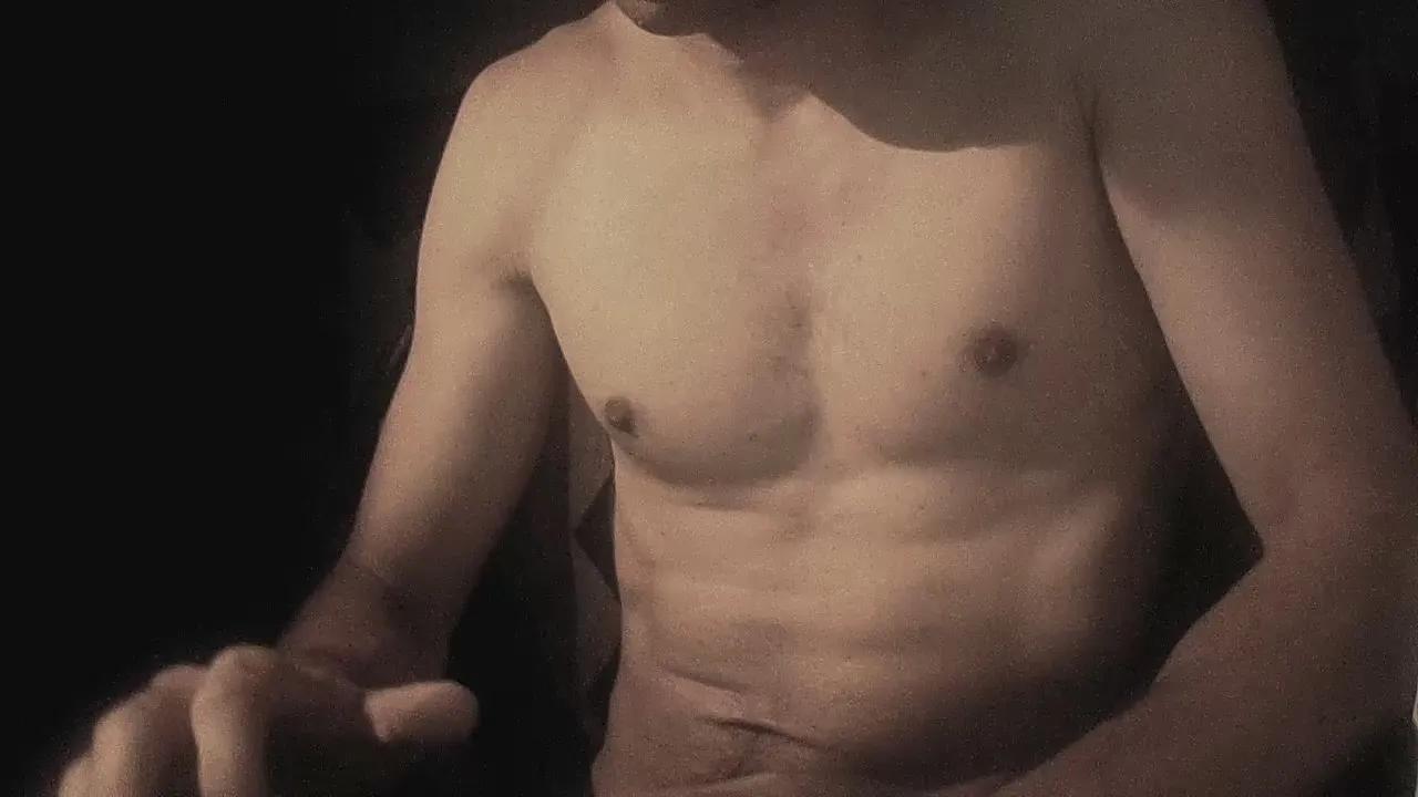 Coolmementox on Cam4 