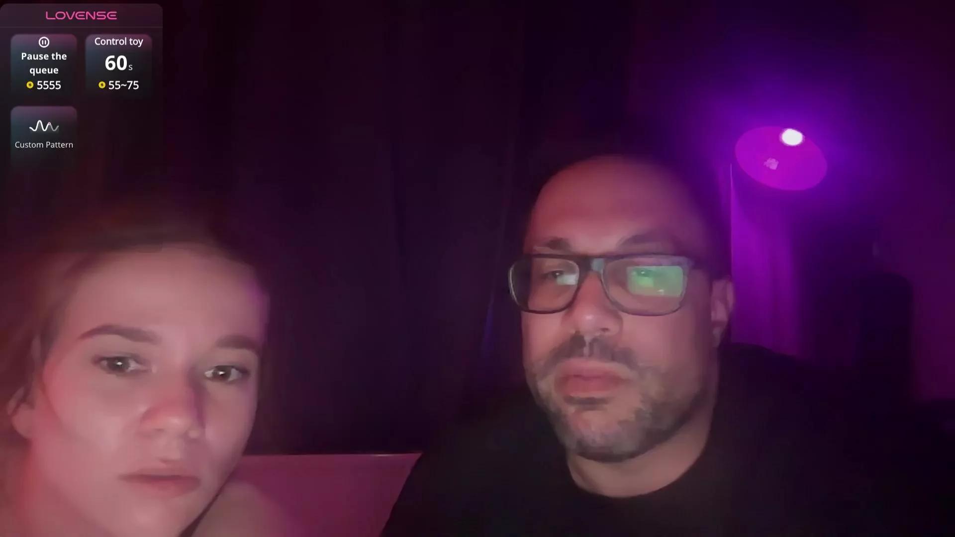 Offline Couple_D_and_A on Cam4