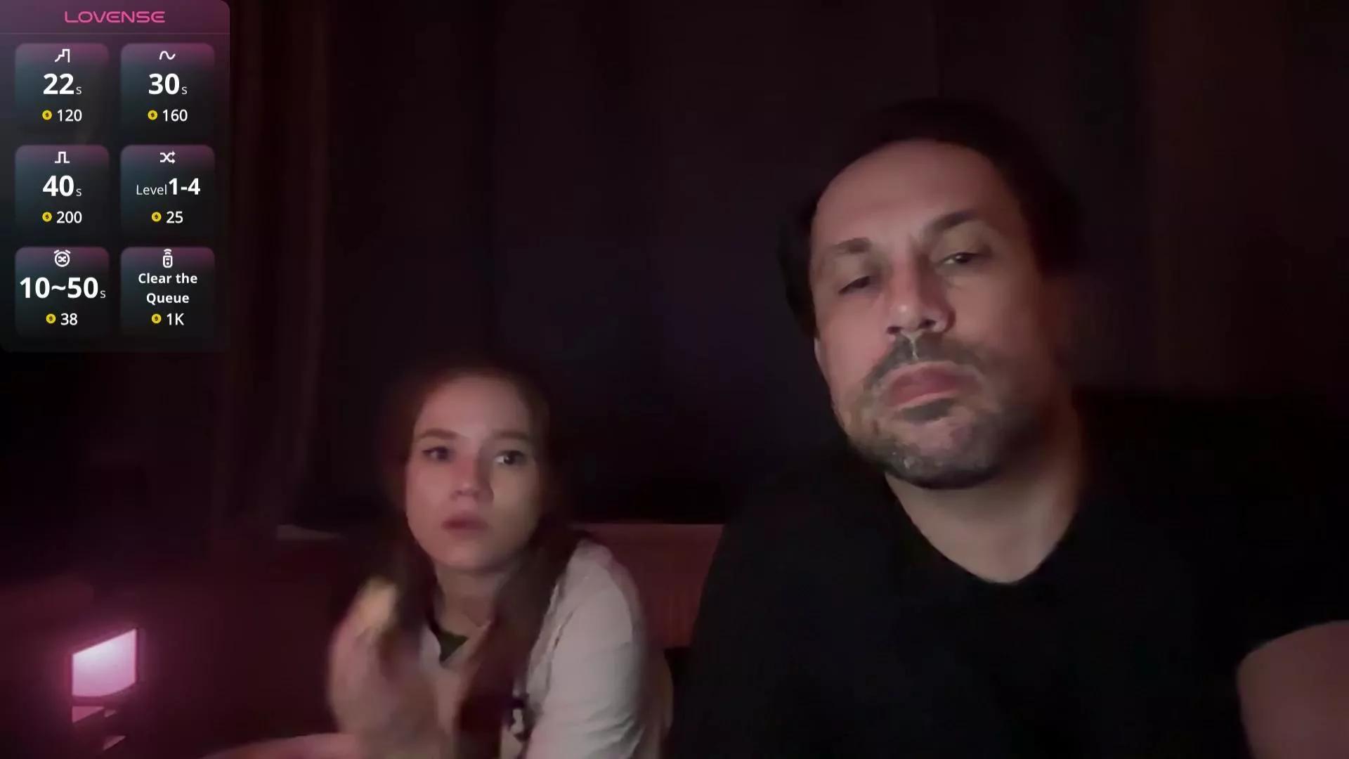 Offline Couple_D_and_A on Cam4