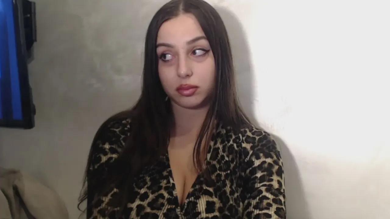 Offline CourtneyPure on Cam4