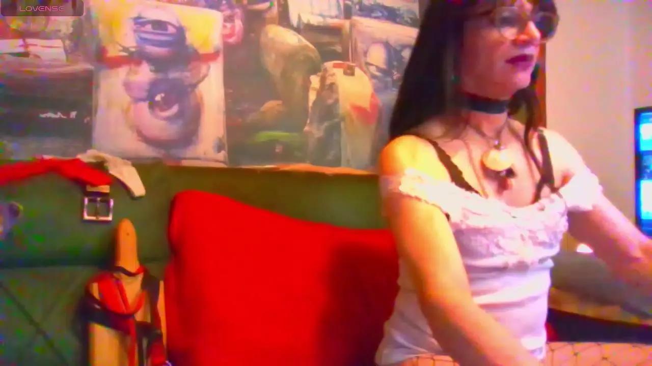 Offline CrazyJuny on Cam4