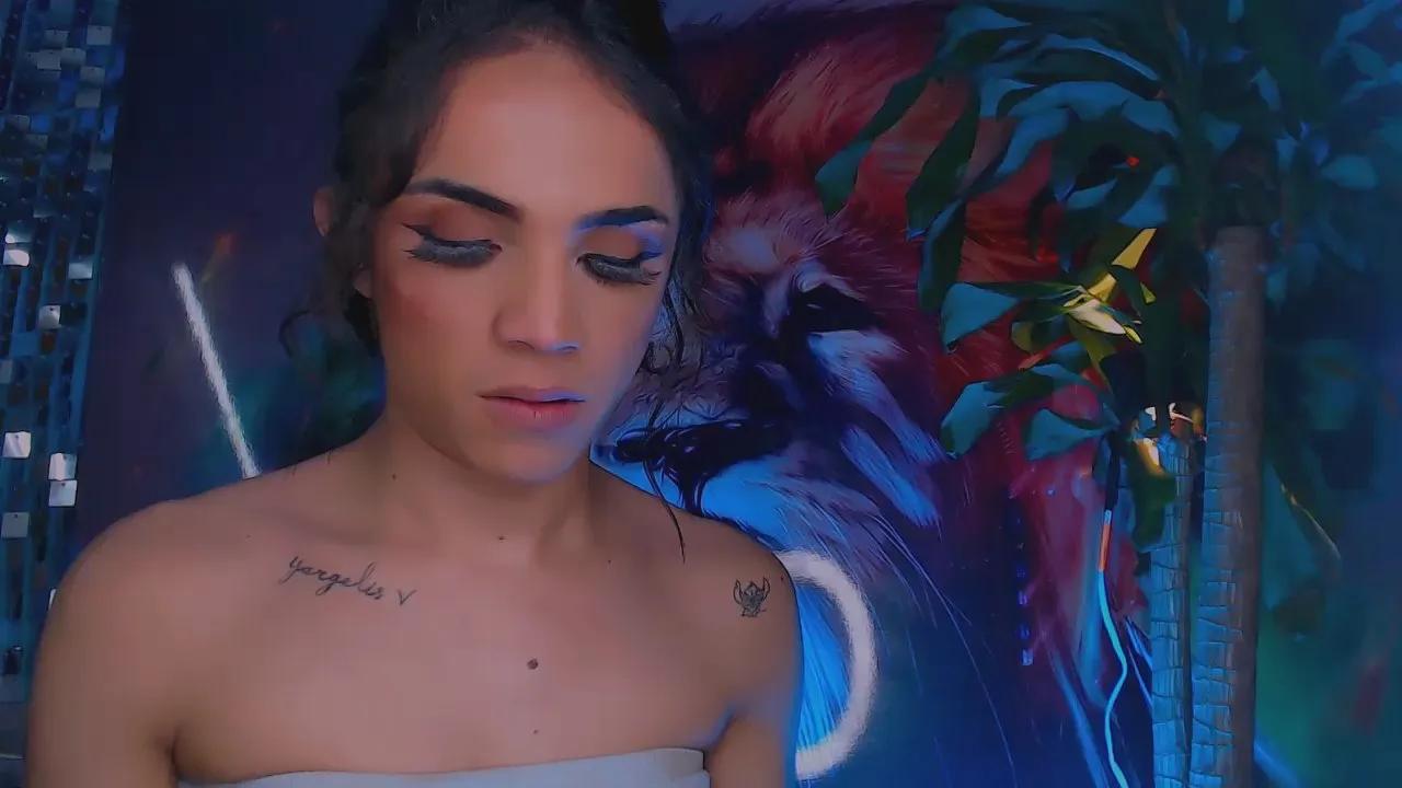 cristal_gem1 —  #C2C #milk #masturbation #feet #ass #spanking #anal