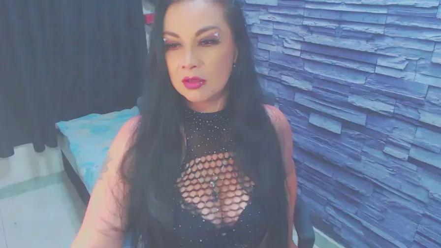 Offline cruela_deviil on Cam4