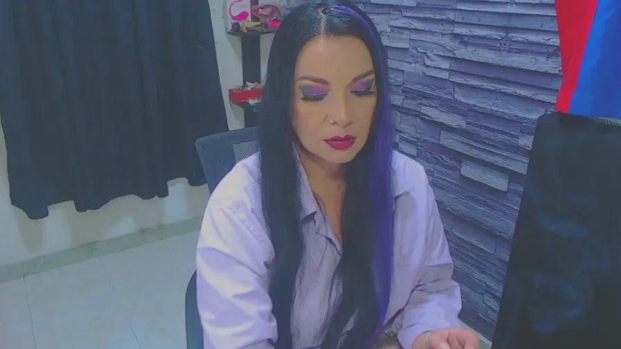 Offline cruela_deviil on Cam4