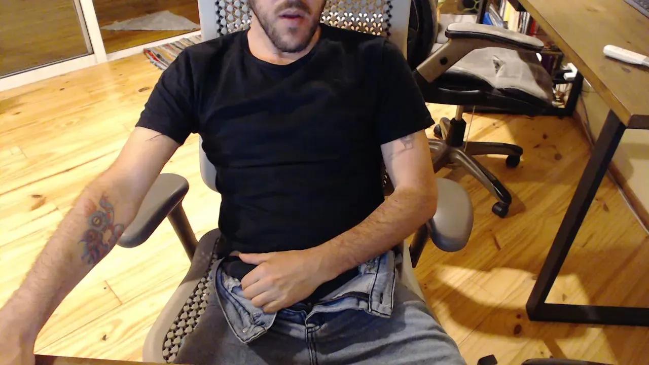 Offline cuiar_punx on Cam4